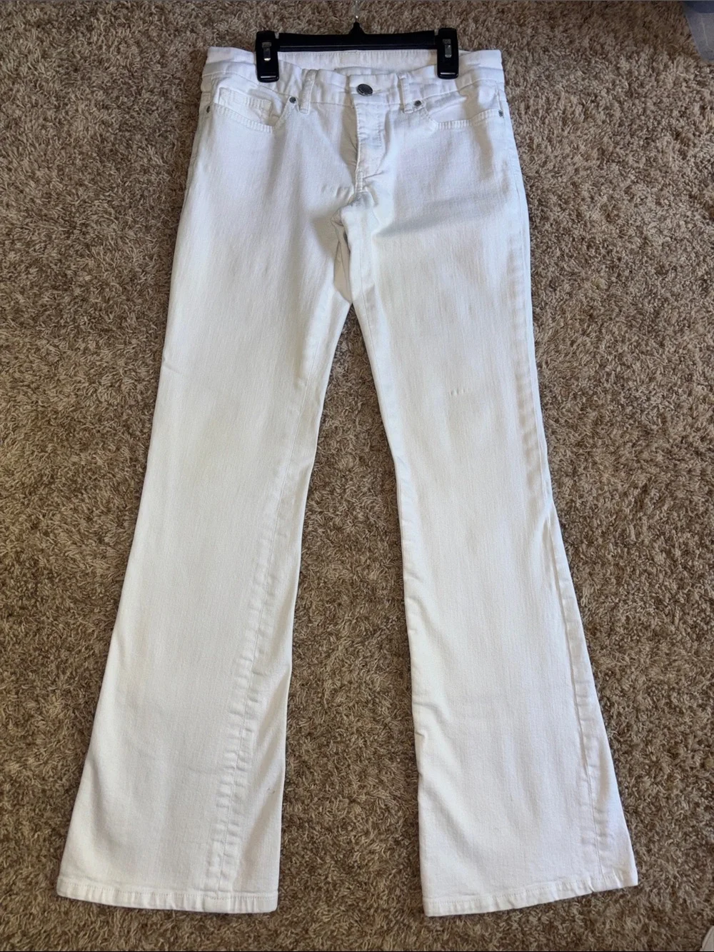 Elite Tahari Women’s Low Rise White Flared Jeans